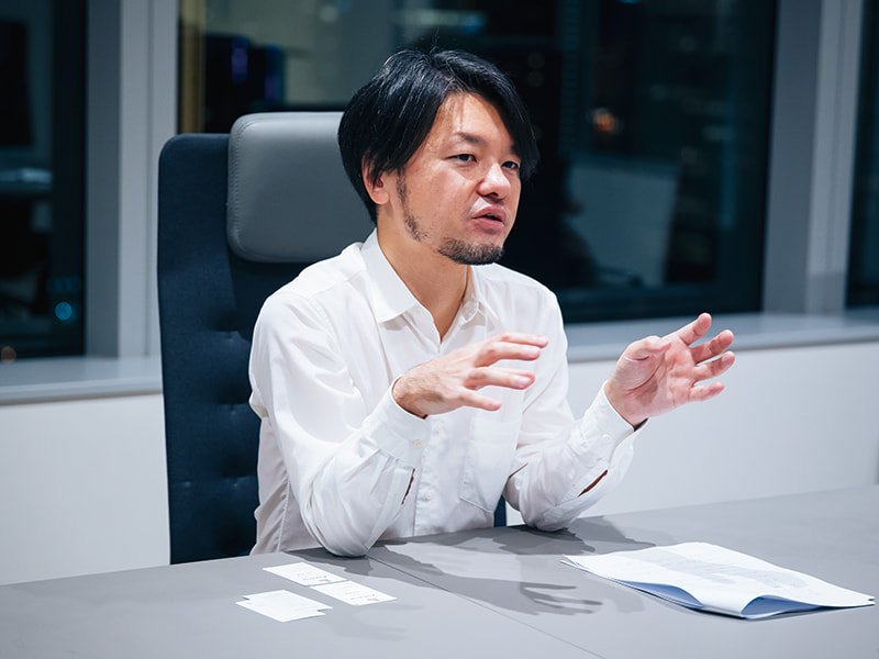 南原 詠 氏
